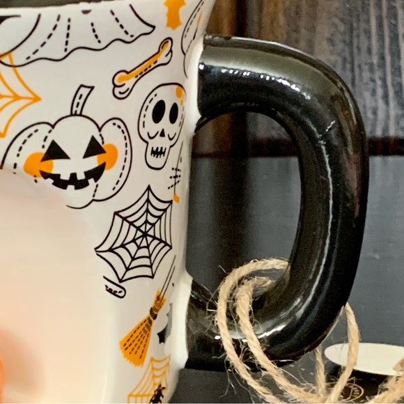 Jack O’Lantern Pumpkin Hand Painted Figural Halloween Mug - Picture 5 of 14